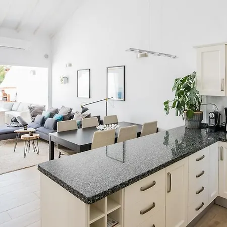 Agrupada Townhouse Centro
